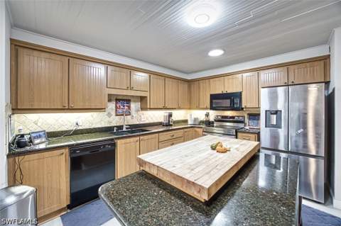 2490 Outrigger Ln, Naples FL - photo 23 of 36