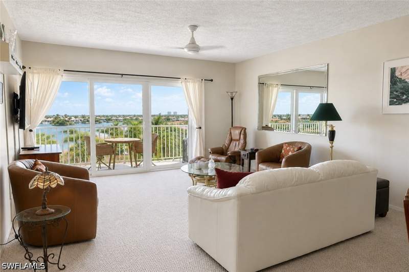1 bedroom Condominium at 60 Pelican St W 602, Marco Towers, Naples — photo 4