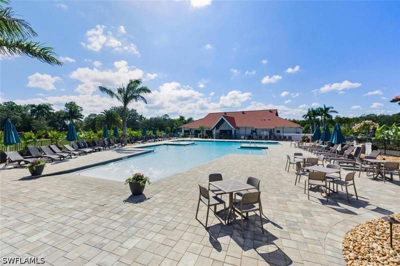 2 bedroom Condominium at 7360 Saint Ives Way 2301, Country Haven, Naples — photo 4