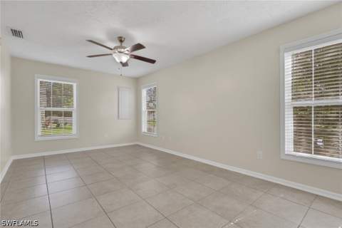 254 Leawood Cir, Naples FL - photo 11 of 28