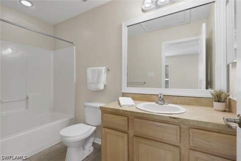 254 Leawood Cir, Naples FL - photo 18 of 28