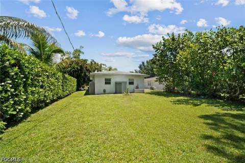 273 Porter St, Naples FL - photo 17 of 26