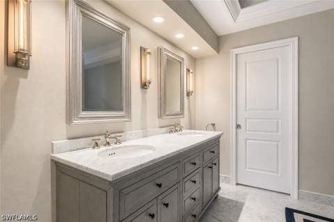 5042 Seahorse Ave, Naples FL - photo 17 of 37