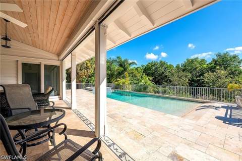 5042 Seahorse Ave, Naples FL - photo 21 of 37