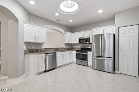 9829 Roundstone Cir, Fort Myers FL - photo 13 of 50
