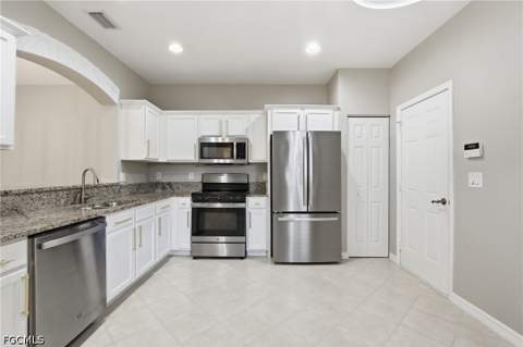 9829 Roundstone Cir, Fort Myers FL - photo 14 of 50