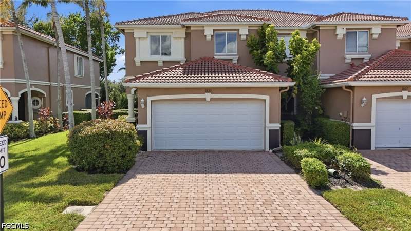 4 bedroom Townhouse at 9829 Roundstone Cir, Timberwalk, Fort Myers — photo 2