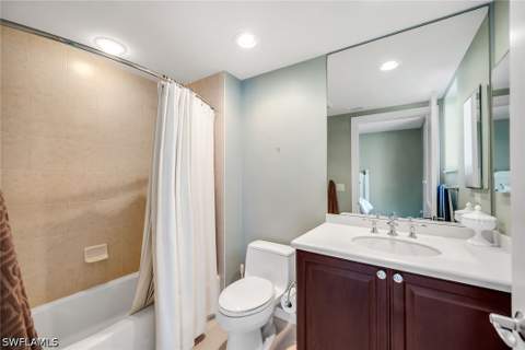 1050 Borghese Ln 1405, Naples FL - photo 22 of 49
