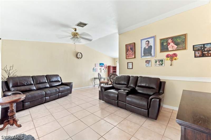 3 bedroom SingleFamilyResidence at 2361 4th Ave NE, Golden Gate Estates, Naples — photo 4