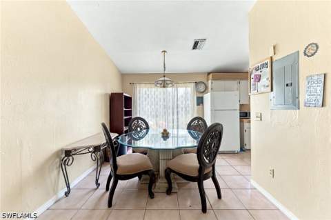 2361 4th Ave NE, Naples FL - photo 8 of 24