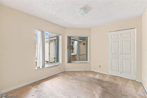 6022 Westbourgh Dr, Naples FL - photo 14 of 32