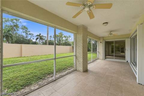 6022 Westbourgh Dr, Naples FL - photo 16 of 32