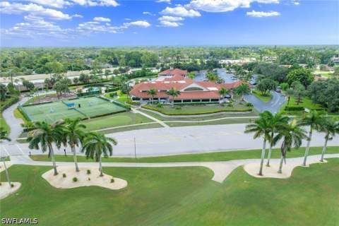 6022 Westbourgh Dr, Naples FL - photo 18 of 32