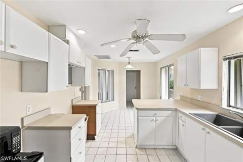 6022 Westbourgh Dr, Naples FL - photo 8 of 32