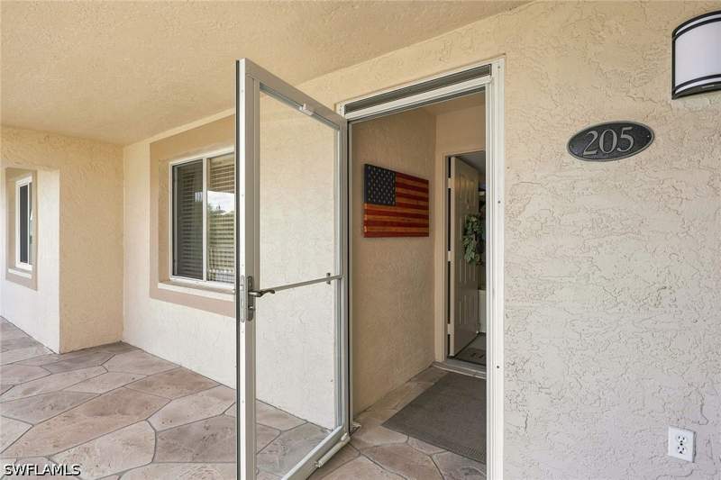 2 bedroom Condominium at 7360 Glenmoor Ln 205, Country Glen, Naples — photo 3