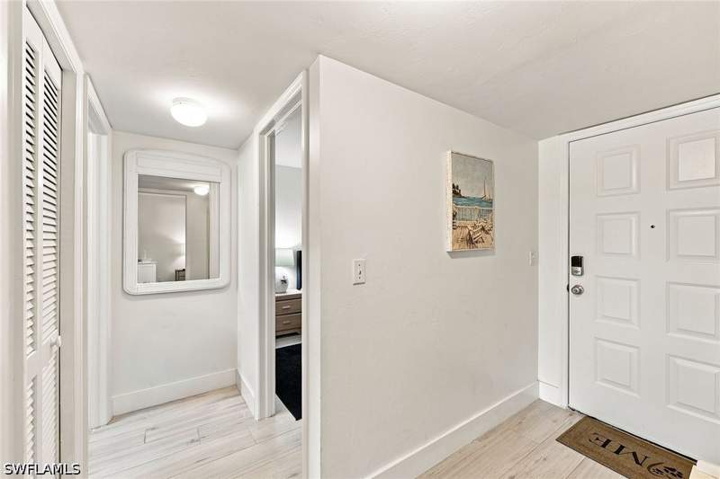 2 bedroom Condominium at 7360 Glenmoor Ln 205, Country Glen, Naples — photo 4