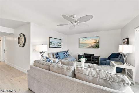 7360 Glenmoor Ln 205, Naples FL - photo 7 of 50