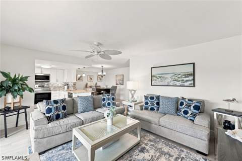 7360 Glenmoor Ln 205, Naples FL - photo 9 of 50