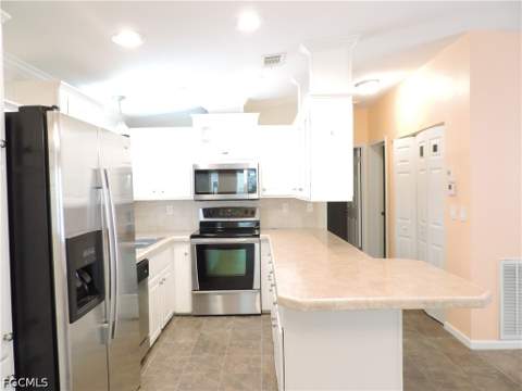 20701 Garden Dr, Estero FL - photo 7 of 26
