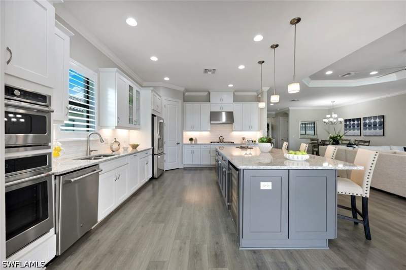 4 bedroom SingleFamilyResidence at 9408 Rapallo St, Esplanade, Naples — photo 5