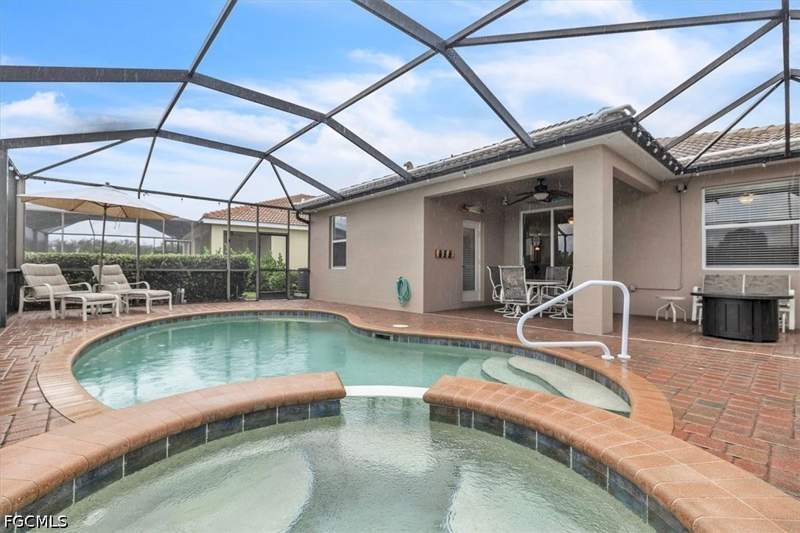 3 bedroom SingleFamilyResidence at 13064 Silver Thorn Loop, Moody River Estates, North Fort Myers — photo 2