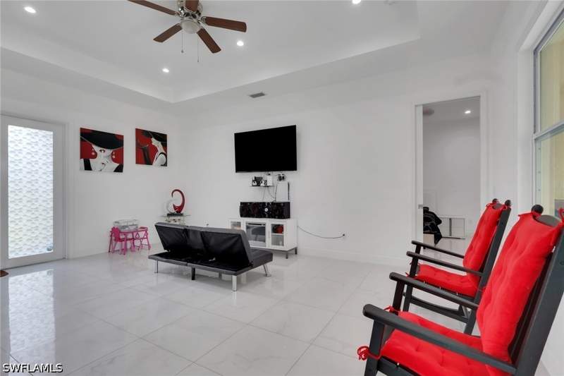 3 bedroom SingleFamilyResidence at 2530 22nd Ave NE, Golden Gate Estates, Naples — photo 3