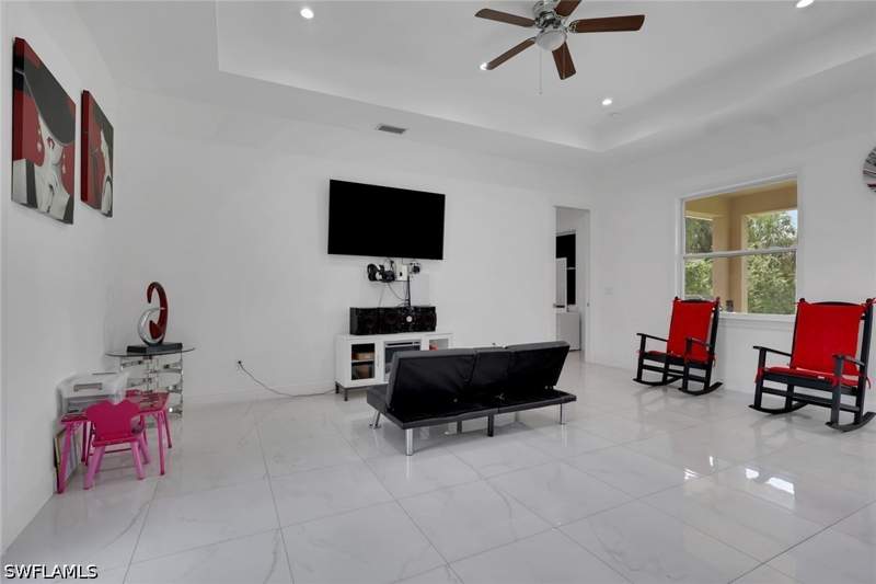 3 bedroom SingleFamilyResidence at 2530 22nd Ave NE, Golden Gate Estates, Naples — photo 4