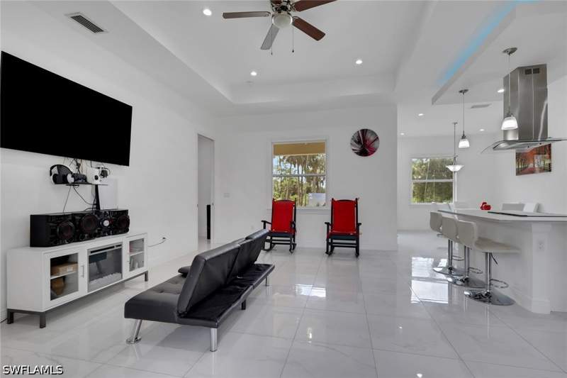 3 bedroom SingleFamilyResidence at 2530 22nd Ave NE, Golden Gate Estates, Naples — photo 5
