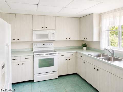 2137 Gorham Ave, Fort Myers FL - photo 13 of 26