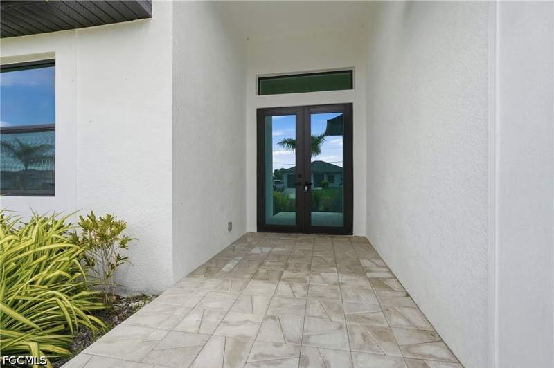 3 bedroom SingleFamilyResidence at 329 NE 15th Ter, Cape Coral, Cape Coral — photo 3