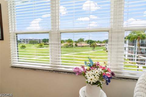 1747 Pebble Beach Dr 302, Fort Myers FL - photo 13 of 30