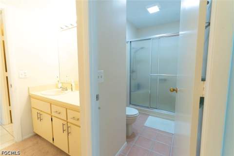 1747 Pebble Beach Dr 302, Fort Myers FL - photo 14 of 30