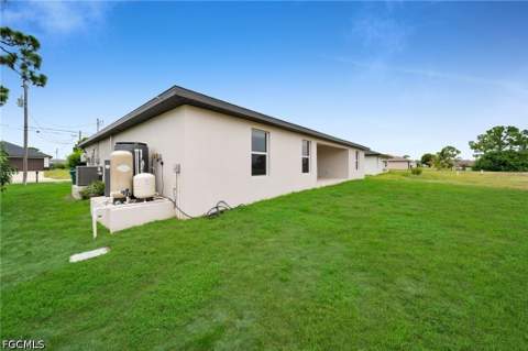 2619 NW 24th Pl, Cape Coral FL - photo 17 of 22