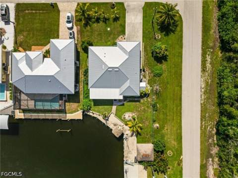2498 Sapodilla Ln, St James City FL - photo 10 of 40