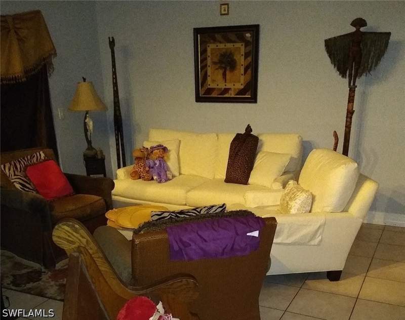 4 bedroom SingleFamilyResidence at 4205 27th Ave NE, Golden Gate Estates, Naples — photo 2