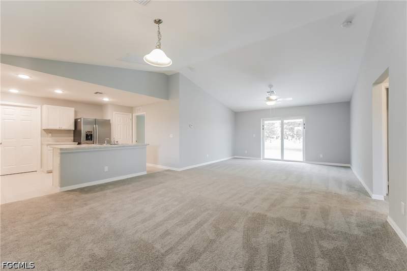 3 bedroom SingleFamilyResidence at 2915 66th St W, Lehigh Acres, Lehigh Acres — photo 4