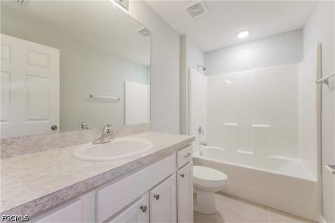 2915 66th St W, Lehigh Acres FL - photo 9 of 15