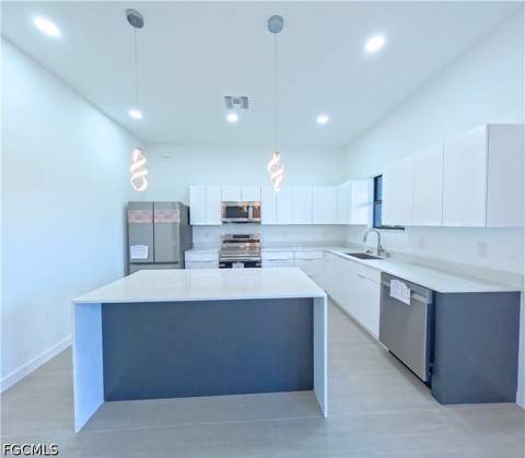 2421 NW 8th Ter, Cape Coral FL - photo 9 of 40