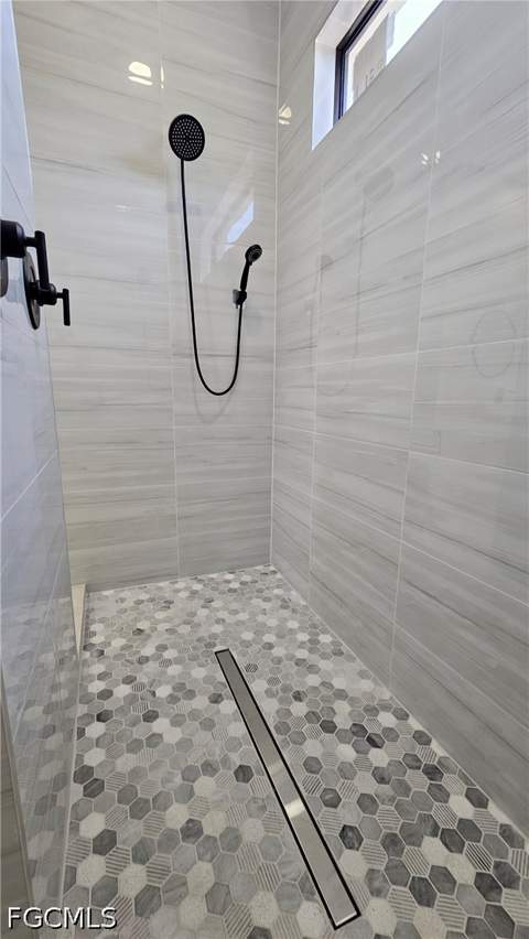 812 Hibiscus Ave, Lehigh Acres FL - photo 9 of 24