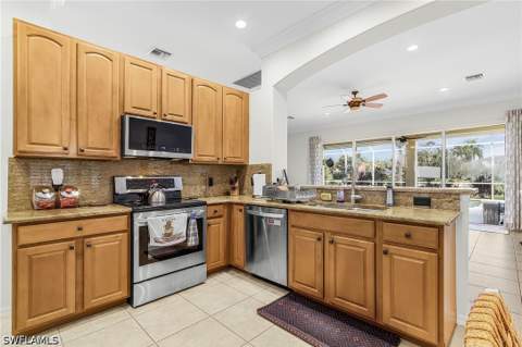 14255 Manchester Dr, Naples FL - photo 15 of 35