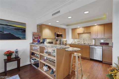 5260 S Landings Dr 709, Fort Myers FL - photo 9 of 63