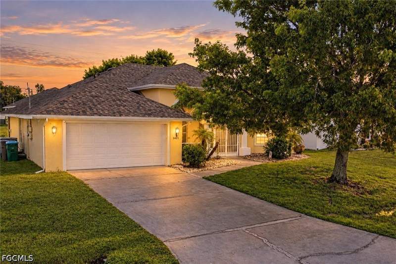 3 bedroom SingleFamilyResidence at 3401 SW 25th Pl, Cape Coral, Cape Coral — photo 2