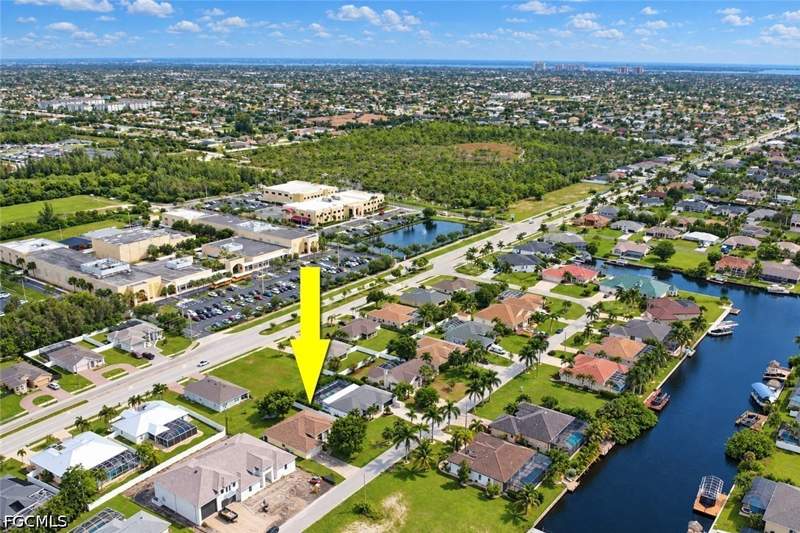 3 bedroom SingleFamilyResidence at 3401 SW 25th Pl, Cape Coral, Cape Coral — photo 3