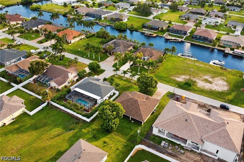 3 bedroom SingleFamilyResidence at 3401 SW 25th Pl, Cape Coral, Cape Coral — photo 5