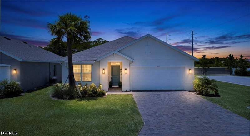 3 bedroom SingleFamilyResidence at 2949 Ernest Way, Hemingway Pointe, Fort Myers — photo 2