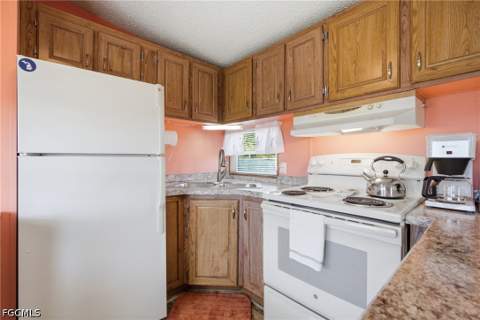 5558 Palm Beach Blvd 5, Fort Myers FL - photo 10 of 33
