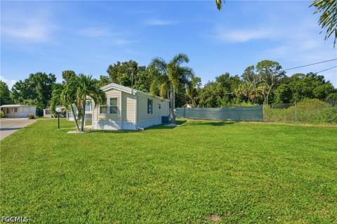 5558 Palm Beach Blvd 5, Fort Myers FL - photo 19 of 33