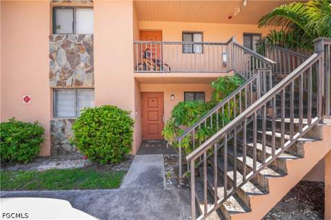 2700 Park Windsor Dr 713, Fort Myers FL - photo 6 of 40
