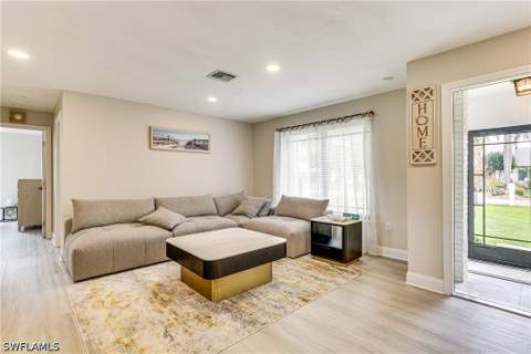 6030 Perthshire Ln, Fort Myers FL - photo 6 of 39