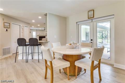 6030 Perthshire Ln, Fort Myers FL - photo 8 of 39